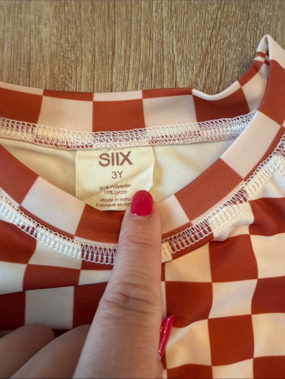 Kids Checkerboard Rashguard Set - Rust & White - Picture 2 of 6